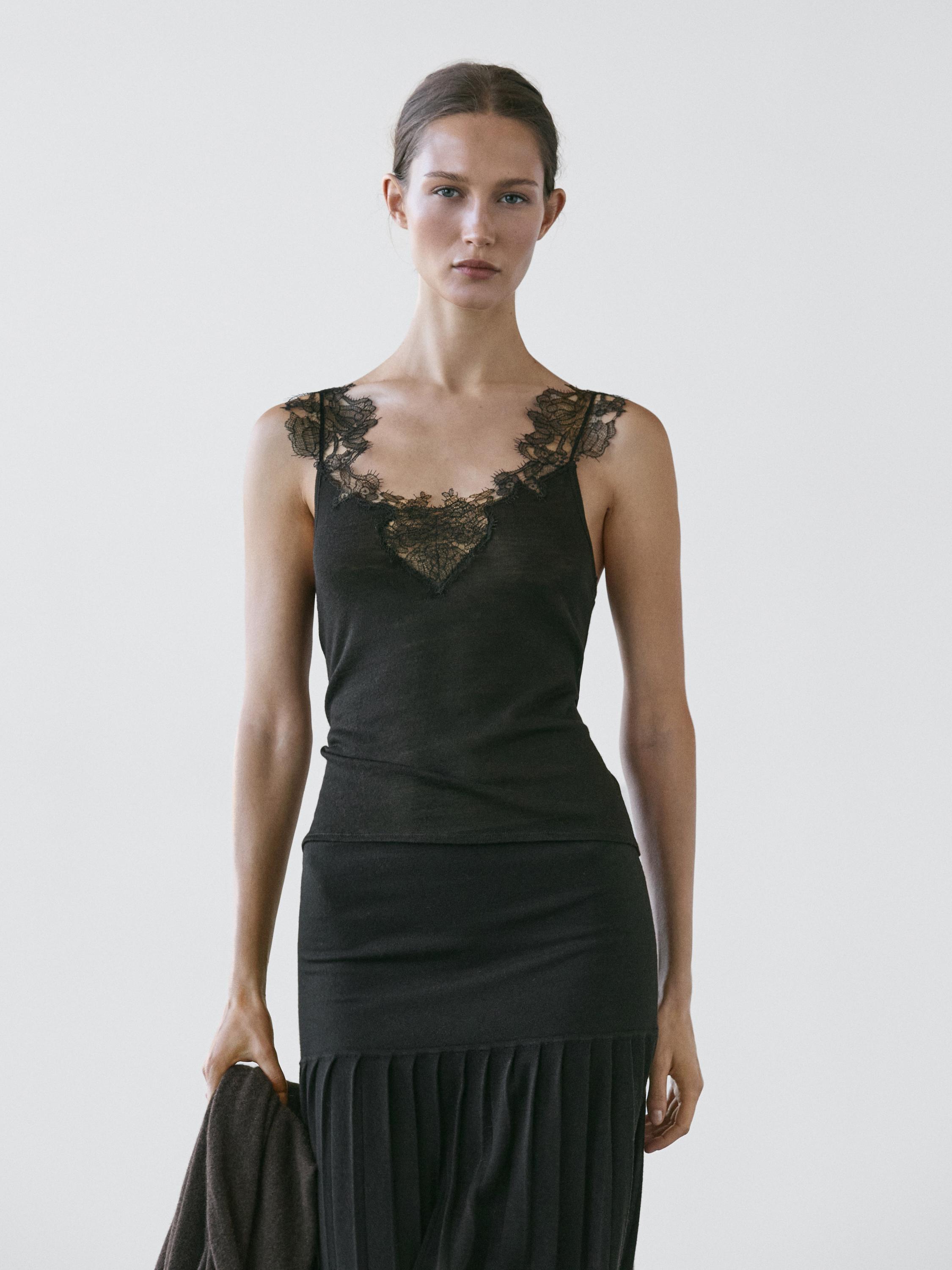 Top en maille à bretelles et dentelle